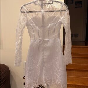 Sexy fun wedding dress size 0 never been worn NWOT